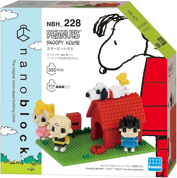 Nanoblock : Peanuts Collection Series - Snoopy Dog House With Woodstock